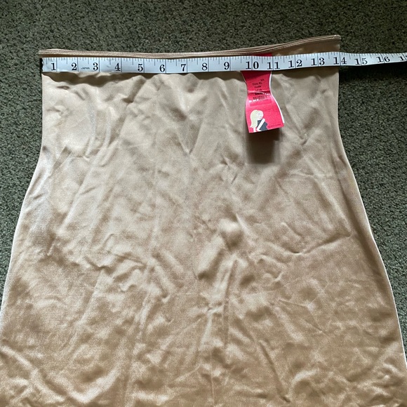 Spanx Nude Half Slip size XL - NWT - Picture 2 of 9
